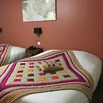 Logis & Le Florence Hotel