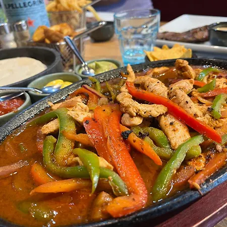 Hotel & Le Florence Saint-Quentin (Aisne)