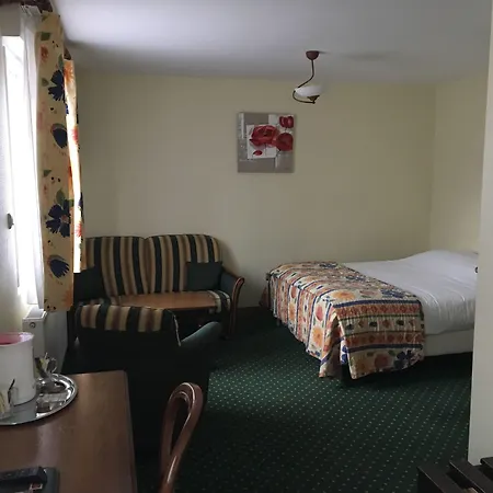 Logis & Le Florence Saint-Quentin