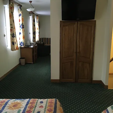 Logis & Le Florence Saint-Quentin (Aisne)