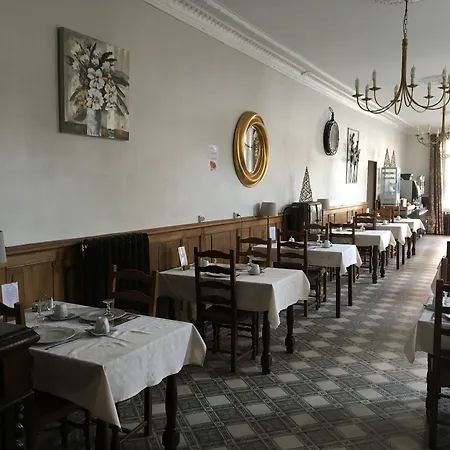 Logis & Le Florence 2*